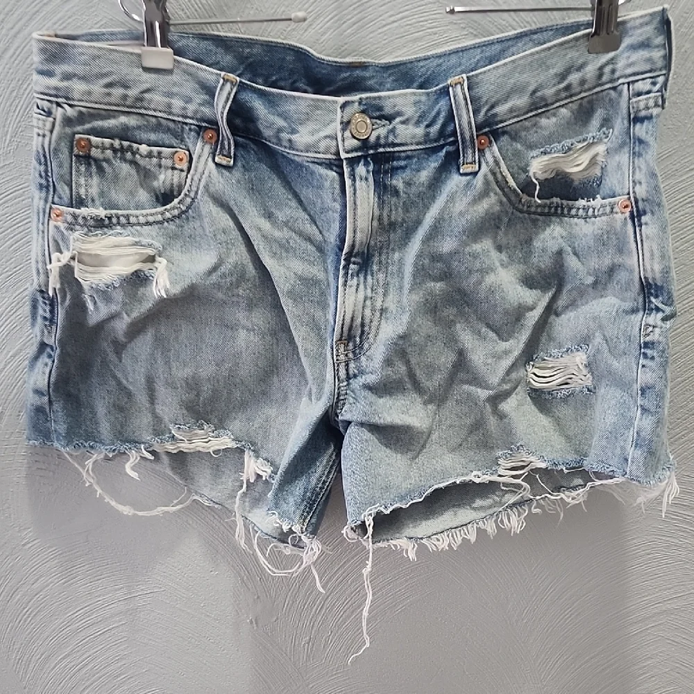 GAP Light Blue Distressed Jean Shorts - Picture 1 of 4